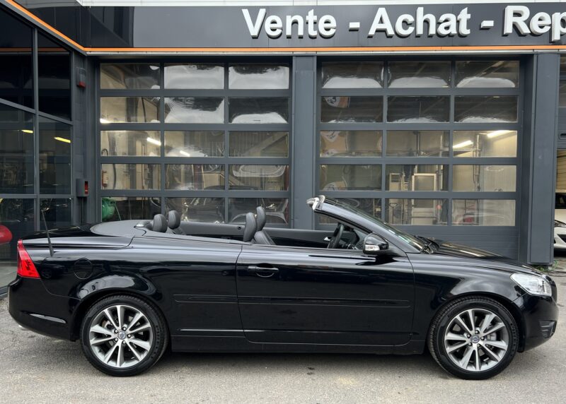 VOLVO C70 II PHASE 2 D3 MOMENTUM 2.0 150 Cv 1ERE MAIN 2.582 Kms REELS / ORIGINE FRANCE - Garantie1an