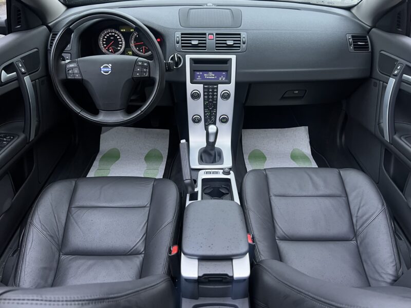 VOLVO C70 II PHASE 2 D3 MOMENTUM 2.0 150 Cv 1ERE MAIN 2.582 Kms REELS / ORIGINE FRANCE - Garantie1an