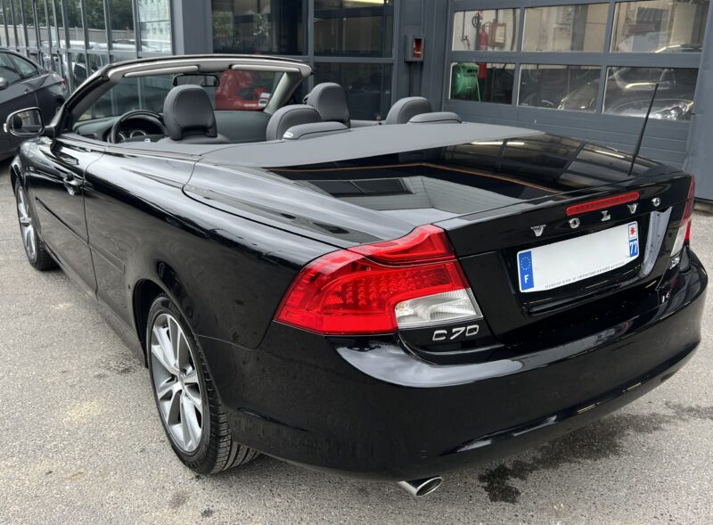 VOLVO C70 II PHASE 2 D3 MOMENTUM 2.0 150 Cv 1ERE MAIN 2.582 Kms REELS / ORIGINE FRANCE - Garantie1an