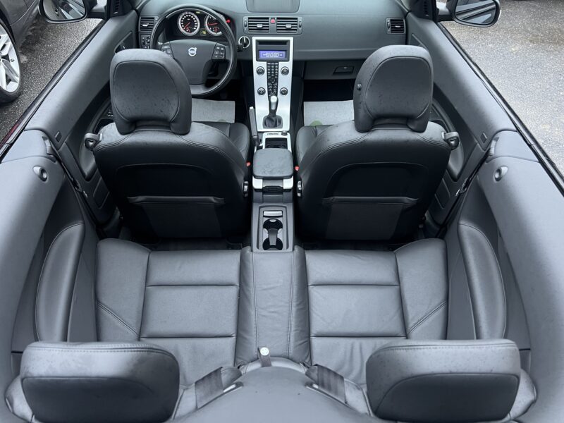 VOLVO C70 II PHASE 2 D3 MOMENTUM 2.0 150 Cv 1ERE MAIN 2.582 Kms REELS / ORIGINE FRANCE - Garantie1an