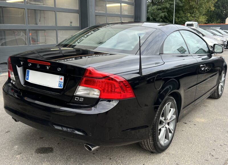 VOLVO C70 II PHASE 2 D3 MOMENTUM 2.0 150 Cv 1ERE MAIN 2.582 Kms REELS / ORIGINE FRANCE - Garantie1an