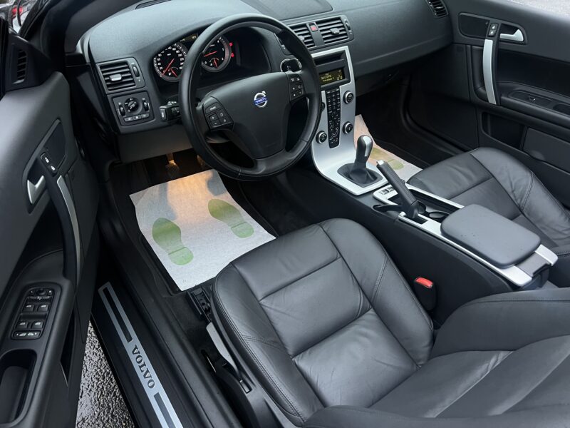 VOLVO C70 II PHASE 2 D3 MOMENTUM 2.0 150 Cv 1ERE MAIN 2.582 Kms REELS / ORIGINE FRANCE - Garantie1an