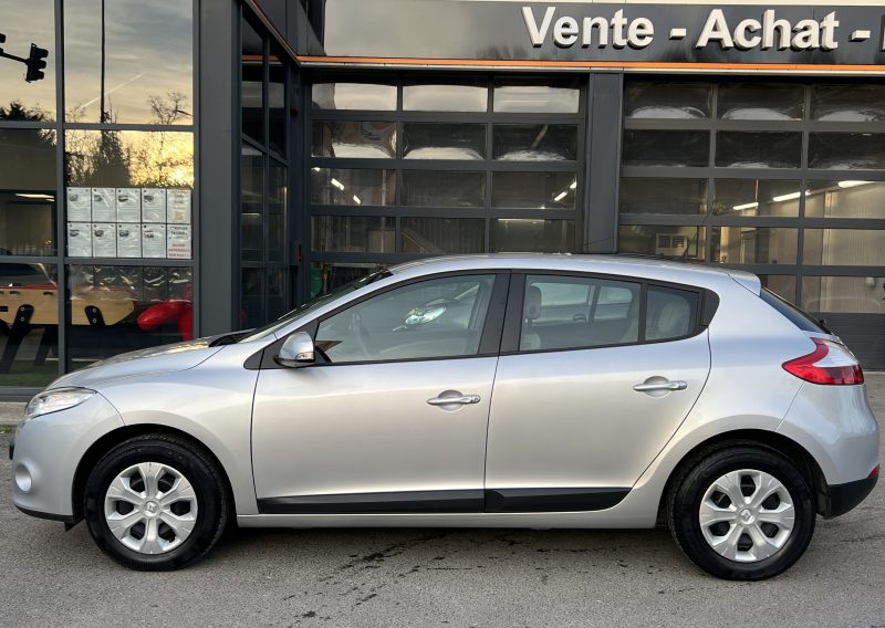 RENAULT MEGANE  III 1.6 BIO ETHANOL 110 Cv 1ERE MAIN / 19 200 Kms REELS ORIGINE FRANCE - GARANTIE 1 