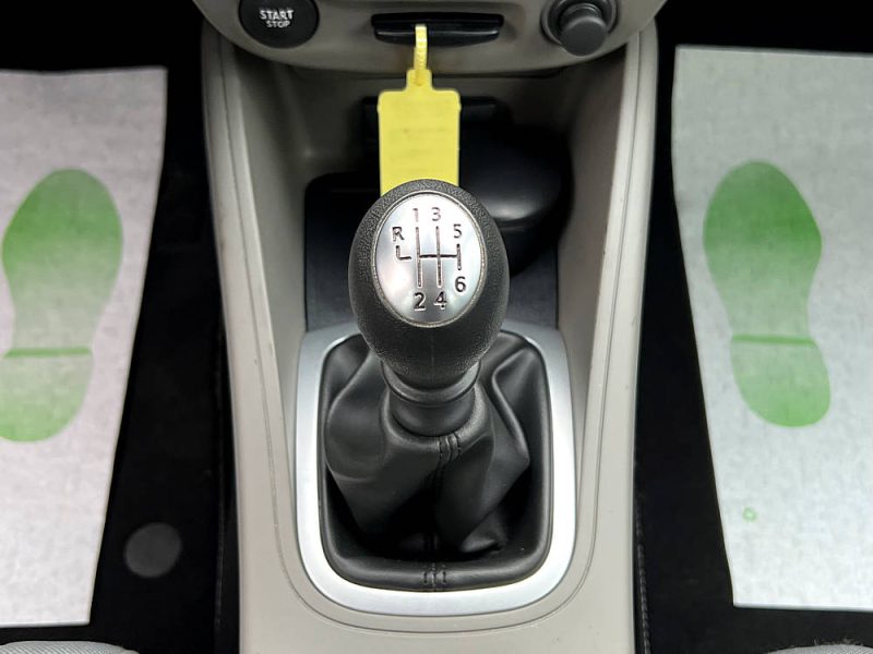 RENAULT MEGANE  III 1.6 BIO ETHANOL 110 Cv 1ERE MAIN / 19 200 Kms REELS ORIGINE FRANCE - GARANTIE 1 