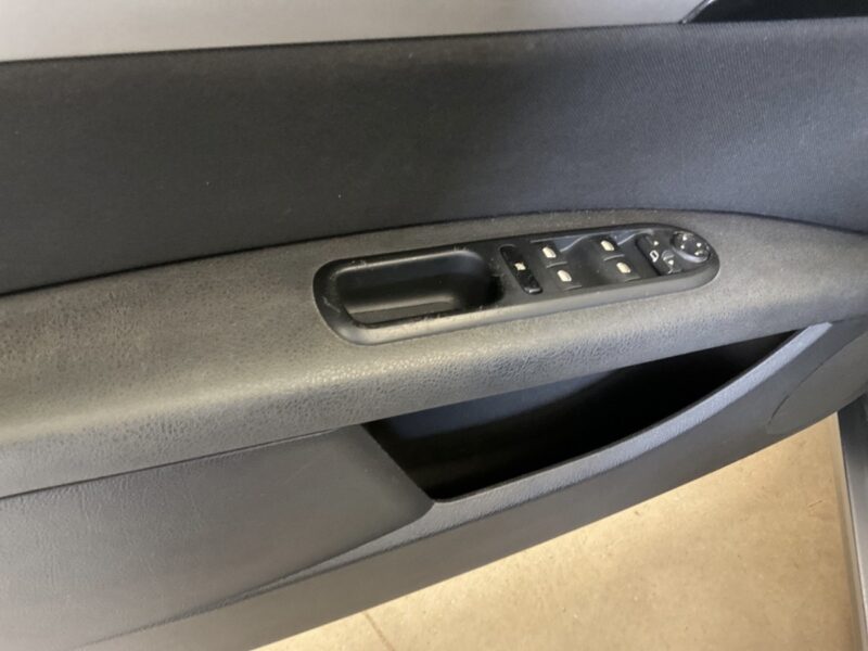 PEUGEOT 407 BERLINE 1.6 HDI 110 Cv 1ERE MAIN / 56 900 Kms - GARANTIE 1 AN