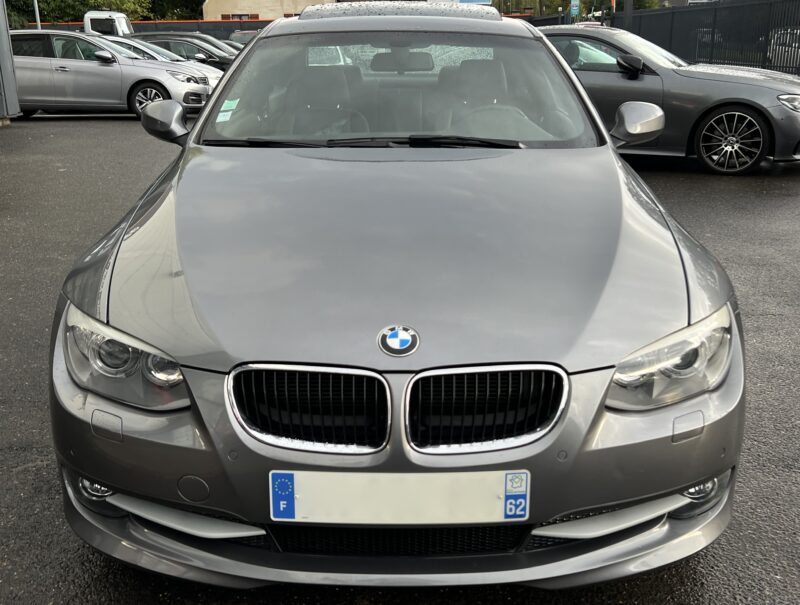 BMW SERIE 3 COUPE E92 PHASE 2 LCI 320i 2.0 163 Cv 57 400 Kms BOITE AUTO TOIT OUVRANT - GARANTIE 1 AN