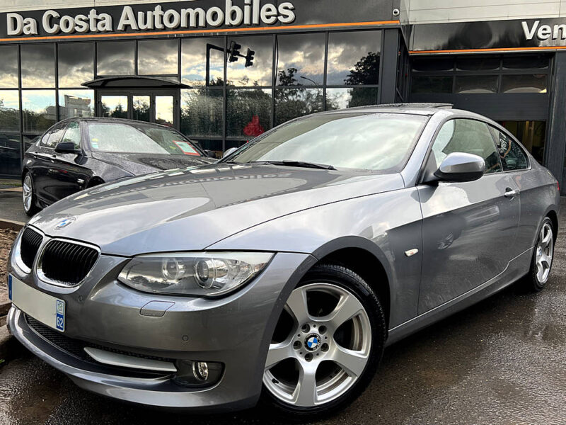 BMW SERIE 3 COUPE E92 PHASE 2 LCI 320i 2.0 163 Cv 57 400 Kms BOITE AUTO TOIT OUVRANT - GARANTIE 1 AN