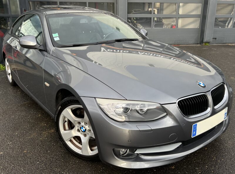 BMW SERIE 3 COUPE E92 PHASE 2 LCI 320i 2.0 163 Cv 57 400 Kms BOITE AUTO TOIT OUVRANT - GARANTIE 1 AN
