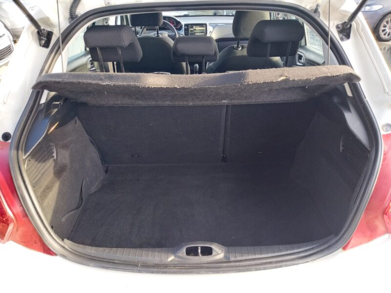 PEUGEOT 208 I 1.2 VTI 82 Active