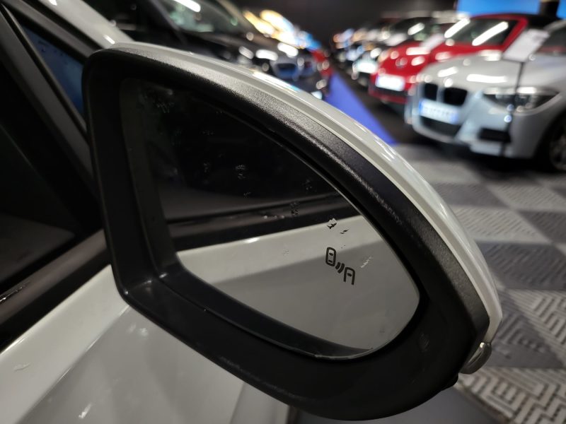 VOLKSWAGEN GOLF VII CARAT 2.0 150 CV DSG7 / CAMERA DE RECUL / CARPLAY / LINE ASSIST