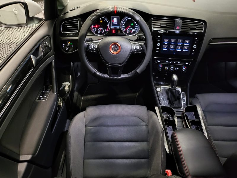 VOLKSWAGEN GOLF VII CARAT 2.0 150 CV DSG7 / CAMERA DE RECUL / CARPLAY / LINE ASSIST