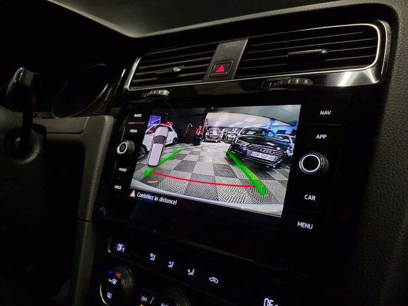 VOLKSWAGEN GOLF VII CARAT 2.0 150 CV DSG7 / CAMERA DE RECUL / CARPLAY / LINE ASSIST