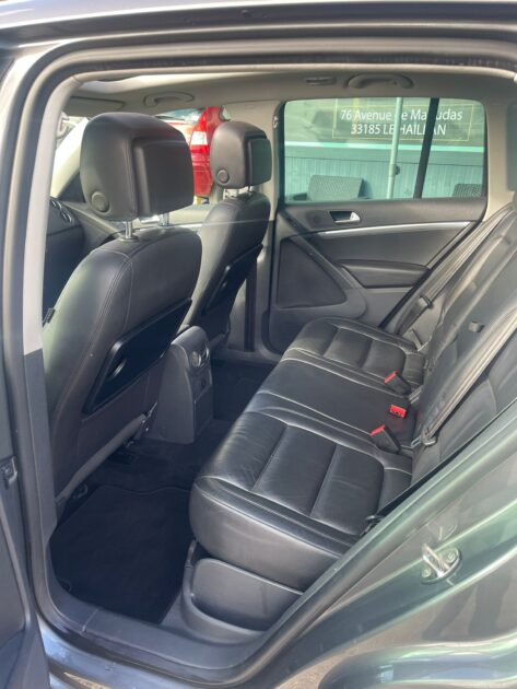 VOLKSWAGEN TIGUAN 2011