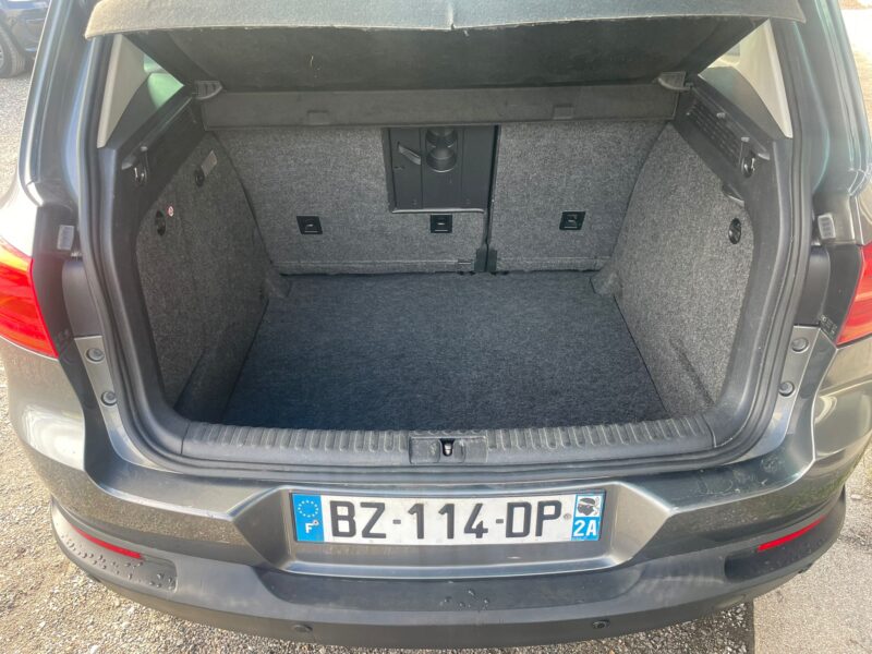 VOLKSWAGEN TIGUAN 2011