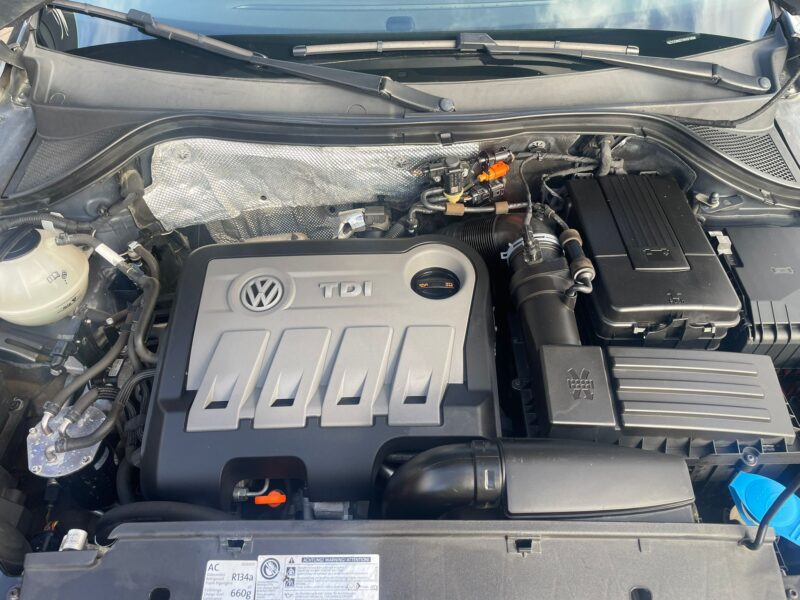 VOLKSWAGEN TIGUAN 2011