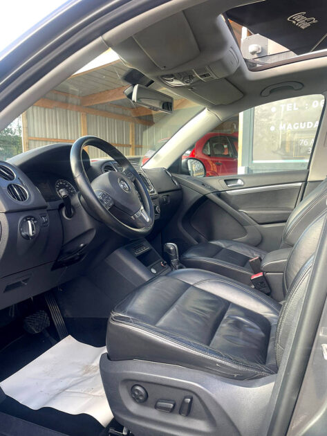 VOLKSWAGEN TIGUAN 2011
