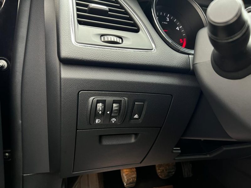 RENAULT LATITUDE 2012