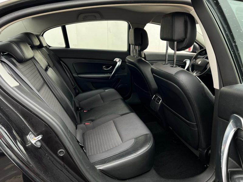 RENAULT LATITUDE 2012