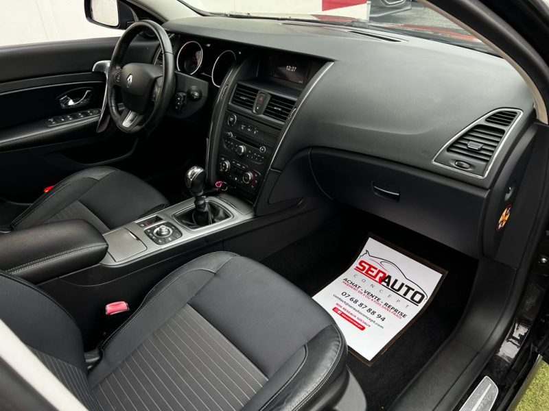 RENAULT LATITUDE 2012