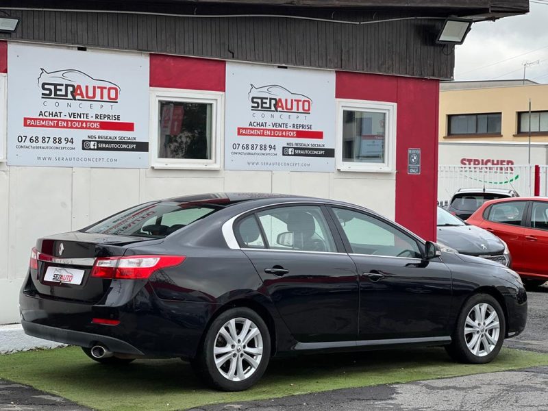 RENAULT LATITUDE 2012