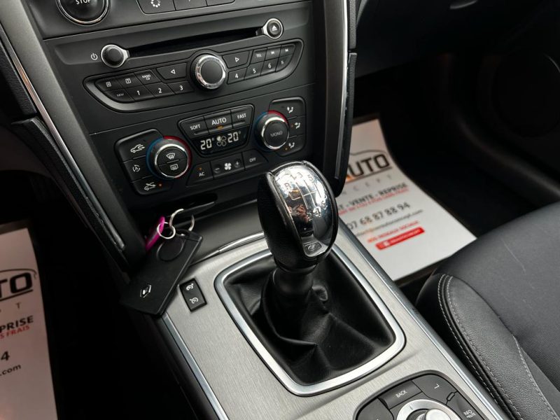 RENAULT LATITUDE 2012