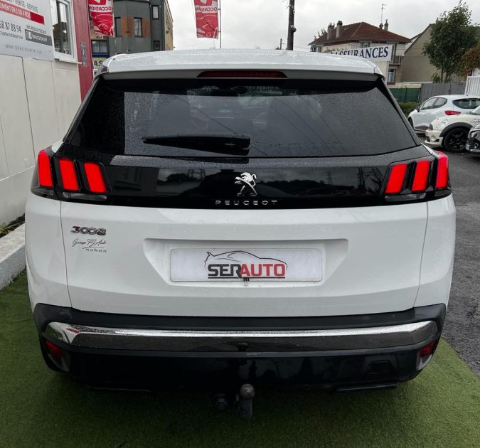 PEUGEOT 3008  2018