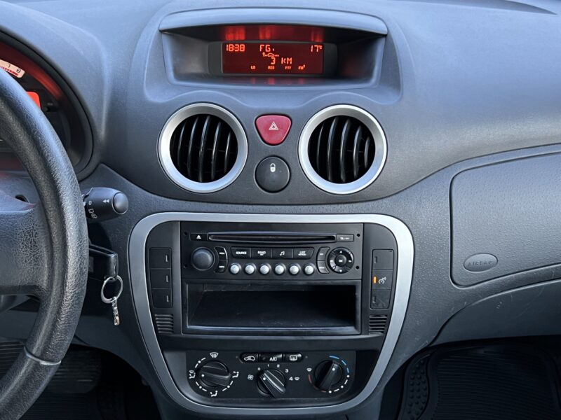 CITROEN C3 EXCLUSIVE 1.6 110 Cv BOITE AUTOMATIQUE / CLIMATISATION BLUETOOTH 5 PORTES - GARANTIE 1 AN