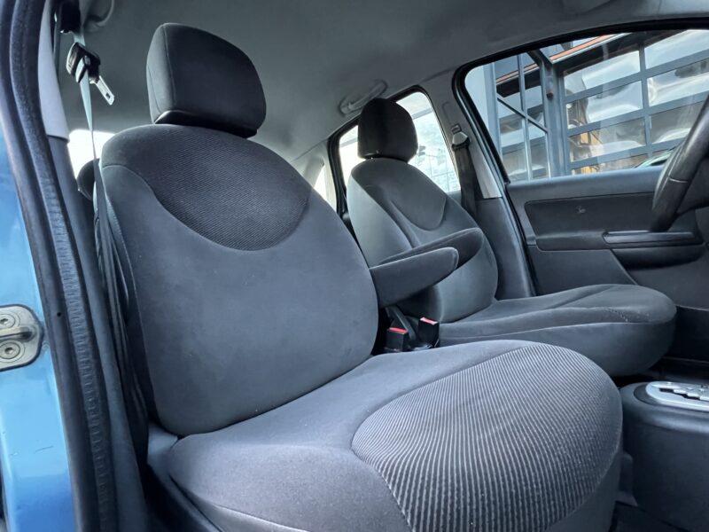 CITROEN C3 EXCLUSIVE 1.6 110 Cv BOITE AUTOMATIQUE / CLIMATISATION BLUETOOTH 5 PORTES - GARANTIE 1 AN