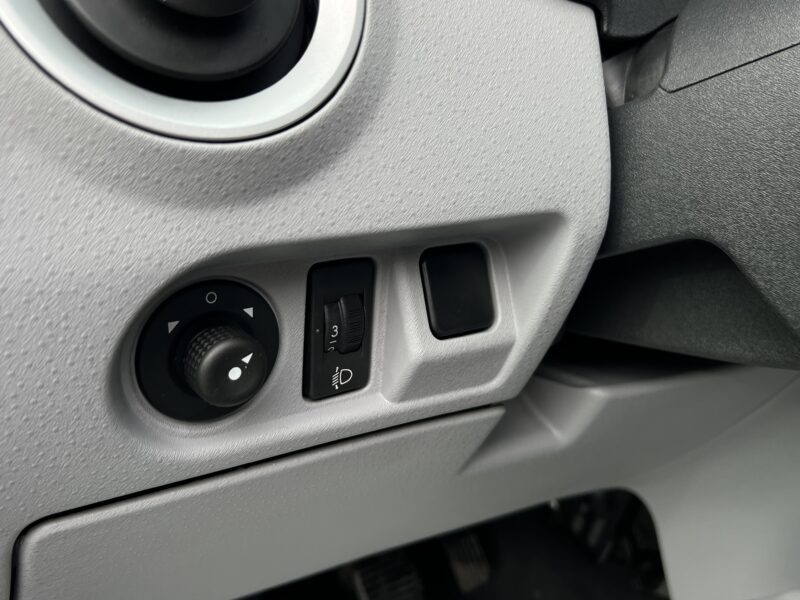 CITROEN C3 EXCLUSIVE 1.4 75 Cv 1ERE MAIN / CLIMATISATION KIT BLUETOOTH 5 PORTES - GARANTIE 1 AN