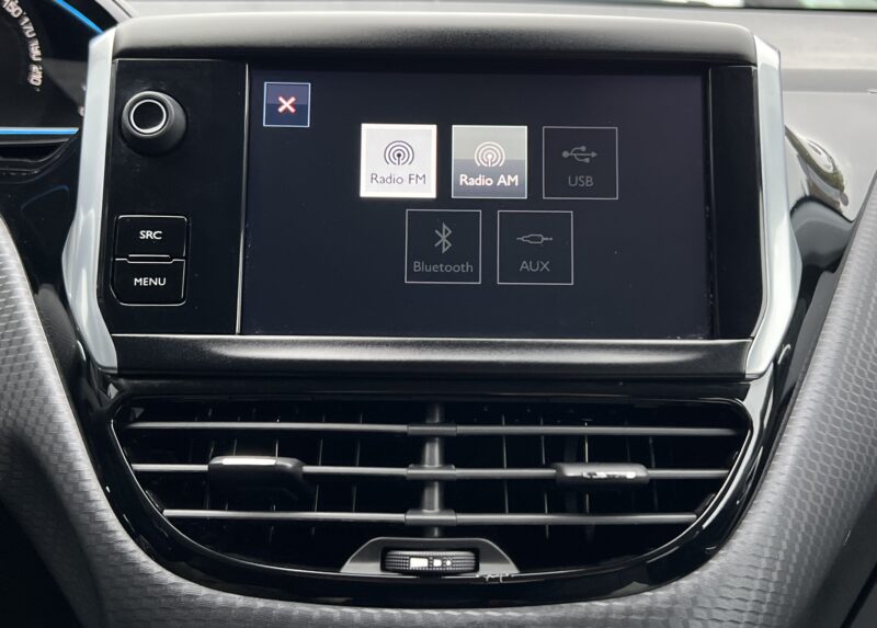 PEUGEOT 208 PHASE 2 FELINE 1.6 110 Cv BOITE AUTO GPS CARPLAY TOIT PANO / 28 080 Kms - Garantie1an