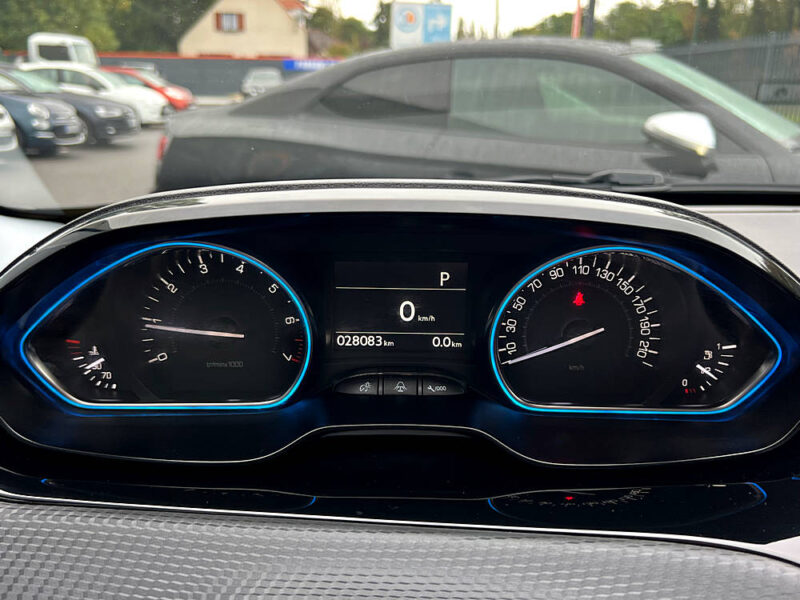 PEUGEOT 208 PHASE 2 FELINE 1.6 110 Cv BOITE AUTO GPS CARPLAY TOIT PANO / 28 080 Kms - Garantie1an
