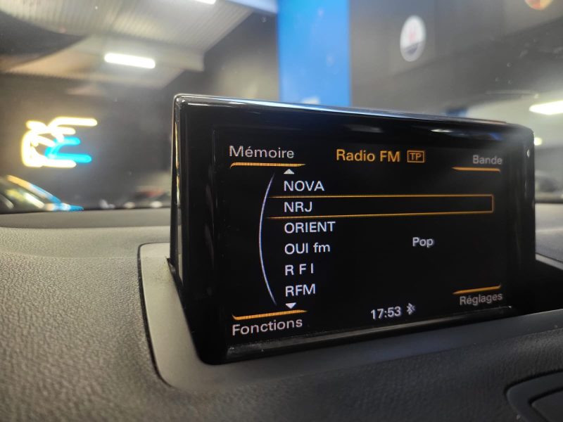 AUDI A1 SPORTBACK ULTRA AMBIENTE 95 CV 1.0 TFSI / REGULATEUR / RADAR DE RECUL / BLUETOOTH