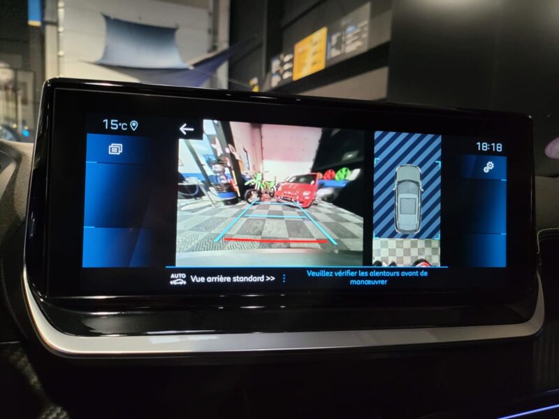 PEUGEOT 2008 II 1.2 THP 155cv GT Pack EAT // TOIT OUVRANT/SIEGES CHAUFFANT/APPLE CARPLAY