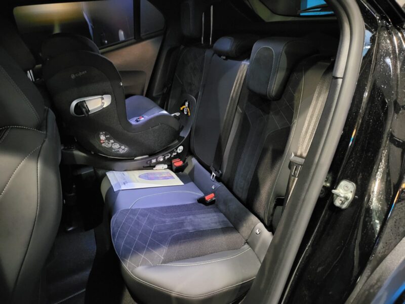 PEUGEOT 2008 II 1.2 THP 155cv GT Pack EAT // TOIT OUVRANT/SIEGES CHAUFFANT/APPLE CARPLAY