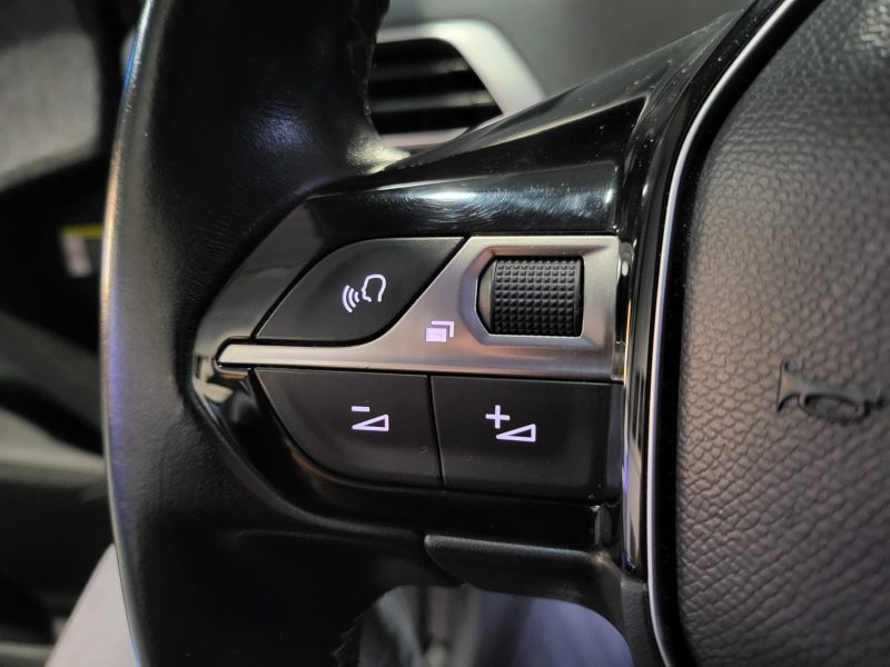 1.5 131cv / Allure / Moteur neuf garantie PEUGEOT