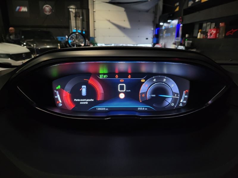 1.5 131cv / Allure / Moteur neuf garantie PEUGEOT