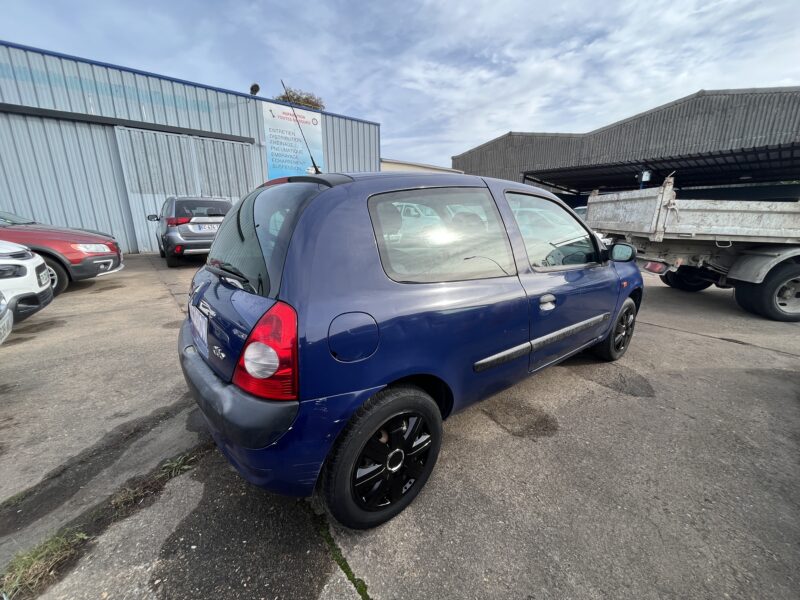 RENAULT CLIO II 2003