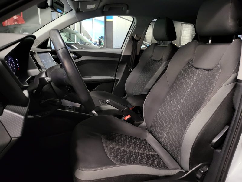 AUDI A1 SPORTBACK 25 TFSI 95cv SERIE LIMITEE ADVANCED CARPLAY / VIRTUAL BVM 1ER MAIN