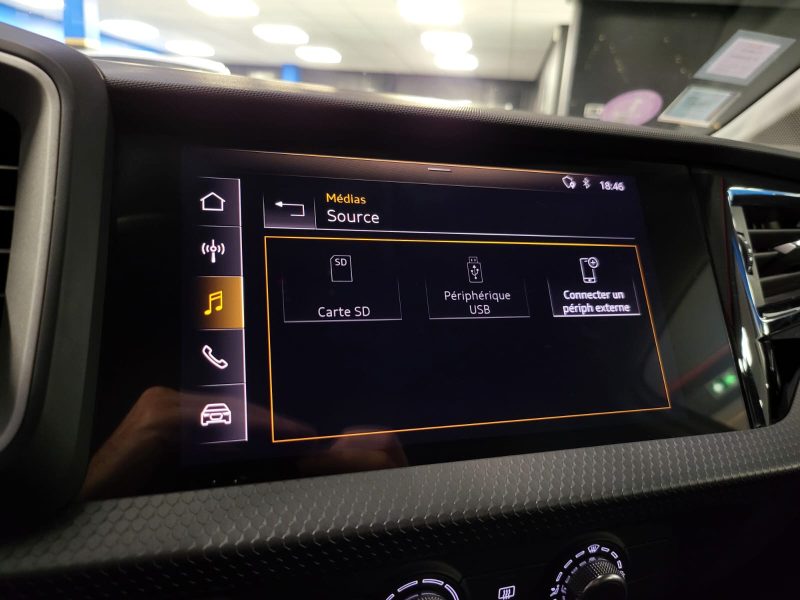 AUDI A1 SPORTBACK 25 TFSI 95cv SERIE LIMITEE ADVANCED CARPLAY / VIRTUAL BVM 1ER MAIN