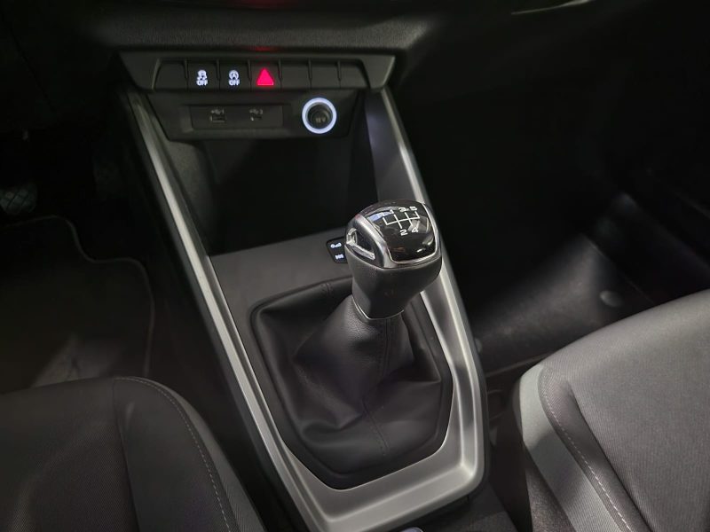 AUDI A1 SPORTBACK 25 TFSI 95cv SERIE LIMITEE ADVANCED CARPLAY / VIRTUAL BVM 1ER MAIN