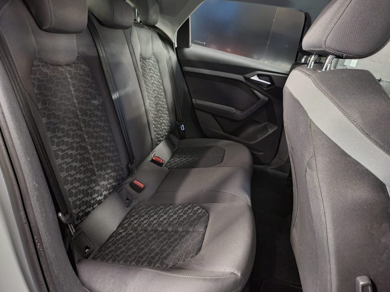 AUDI A1 SPORTBACK 25 TFSI 95cv SERIE LIMITEE ADVANCED CARPLAY / VIRTUAL BVM 1ER MAIN