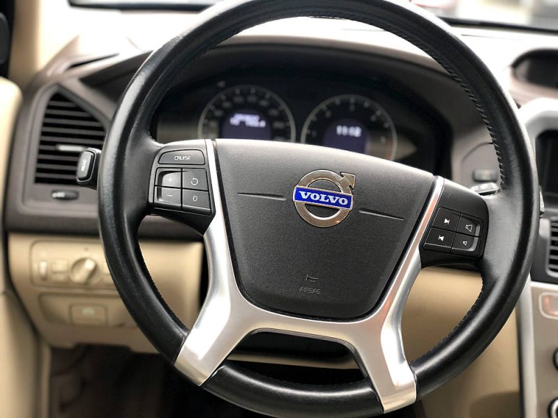 VOLVO XC60 I SUV 2010
