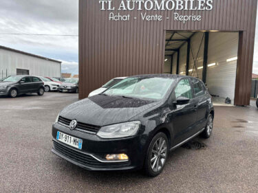 VOLKSWAGEN POLO 2015