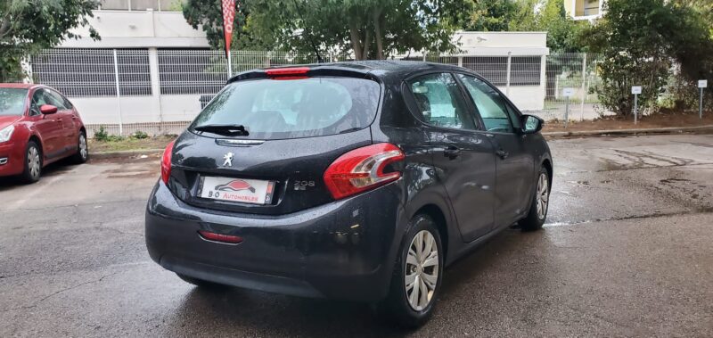 Peugeot 208 1.6 HDi 92 cv, *Idéale jeune conducteur* 