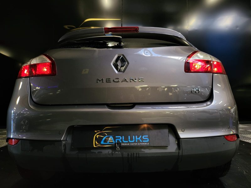 RENAULT MEGANE 1.5 dCi 110cv / FINITION BUSINESS / RADAR DE RECULE / ENTRETIEN A JOUR / DISTRIB OK