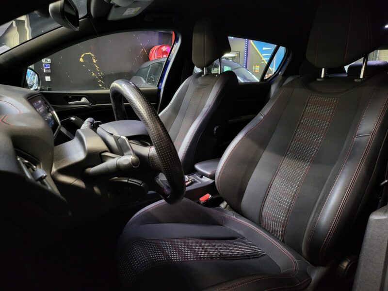 PEUGEOT 308 II 1.2 PureTech 130cv GT-line / CAMERA / BVA EAT8 / DISTRIB OK / CARPLAY