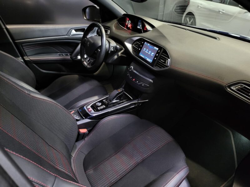 PEUGEOT 308 II 1.2 PureTech 130cv GT-line / CAMERA / BVA EAT8 / DISTRIB OK / CARPLAY