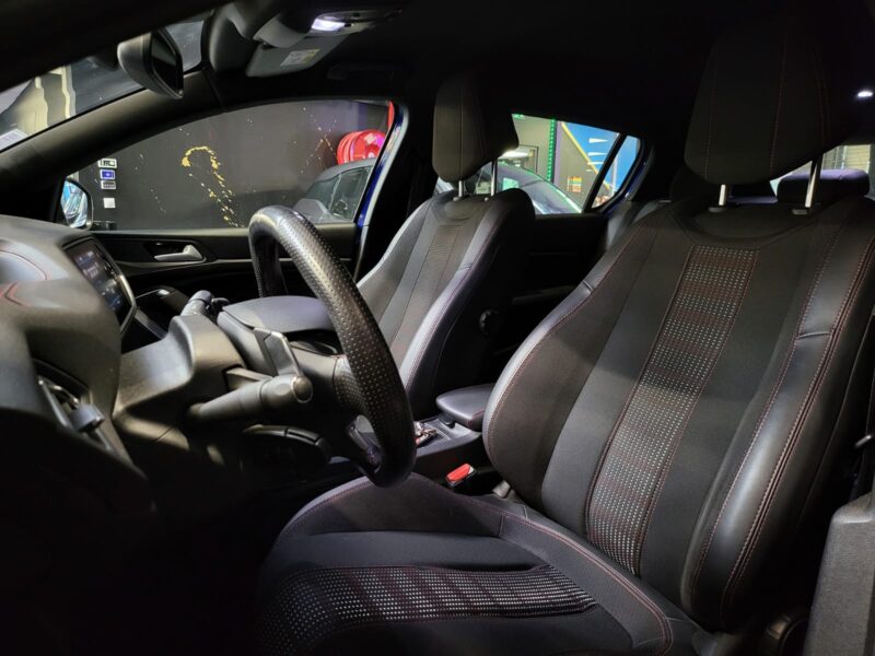 PEUGEOT 308 II 1.2 PureTech 130cv GT-line / CAMERA / BVA EAT8 / DISTRIB OK / CARPLAY