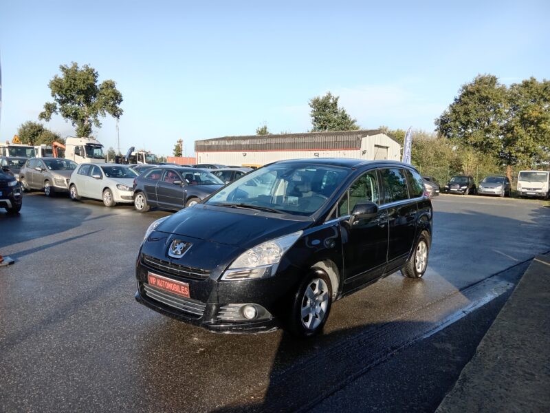 PEUGEOT 5008 2010