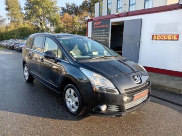 PEUGEOT 5008 2010